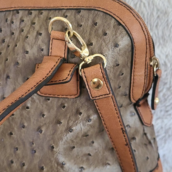 London Fog Handbag/ Purse - Picture 4 of 8